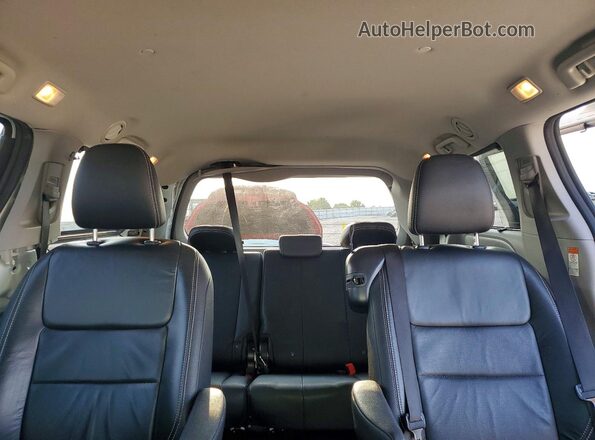 5TDXZ3DC2JS927882 2018 TOYOTA SIENNA White უკანა სავარძლების ხედი