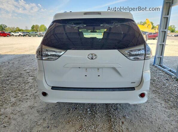 5TDXZ3DC3HS838123 2017 TOYOTA SIENNA White Սարքավորումների վահանակի տեսք