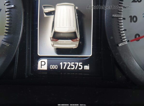 5TDXZ3DC7HS847875 2017 TOYOTA SIENNA Серебряный 