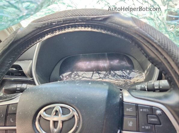 5TDYARAHXPS522439 2023 TOYOTA HIGHLANDER Silver ხელსაწყოთა პანელის ხედი