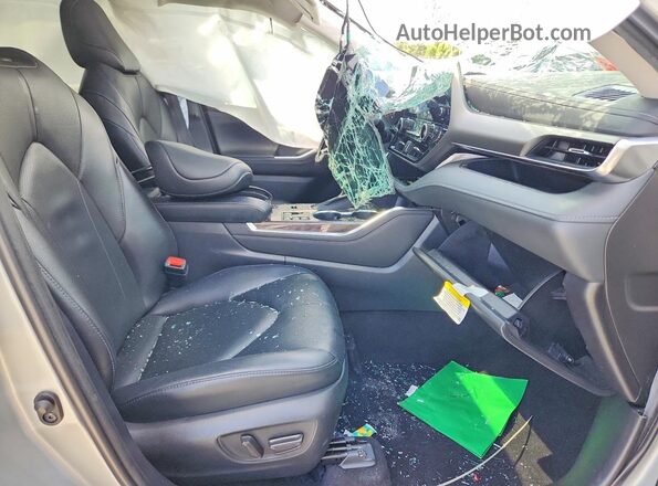 5TDYARAHXPS522439 2023 TOYOTA HIGHLANDER Silver წინა სალონის ხედი