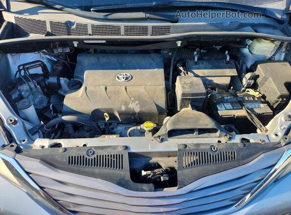 5TDYK3DC0GS761329 2016 TOYOTA SIENNA Серебряный Вид подкапотного пространства