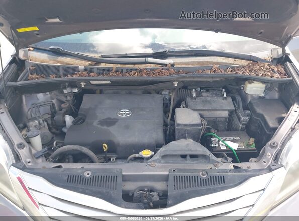 5TDYK3DC2GS746993 2016 TOYOTA SIENNA Gray Вид ззаду