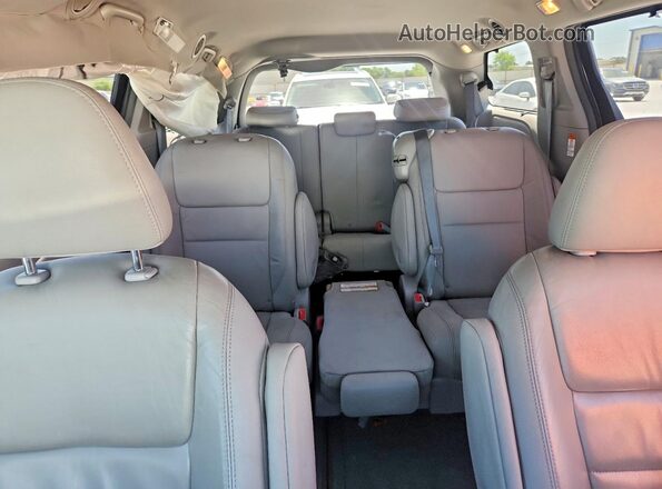 5TDYK3DC3GS762491 2016 TOYOTA SIENNA Silver Vista de los asientos traseros