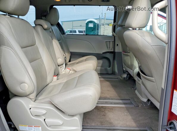 5TDYK3DC5GS761231 2016 TOYOTA SIENNA Maroon Vista interior trasera