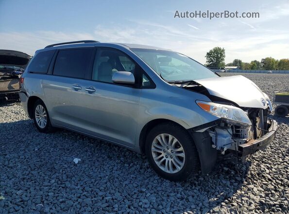 5TDYK3DC6GS701913 2016 TOYOTA SIENNA Silver Przód prawy