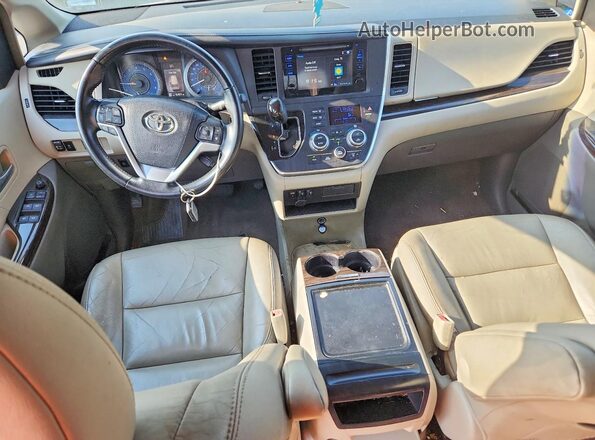 5TDYK3DC6GS702513 2016 TOYOTA SIENNA Желто-коричневый Вид панели приборов