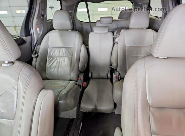 5TDYK3DCXGS692830 2016 TOYOTA SIENNA Бежевый Вид задних сидений