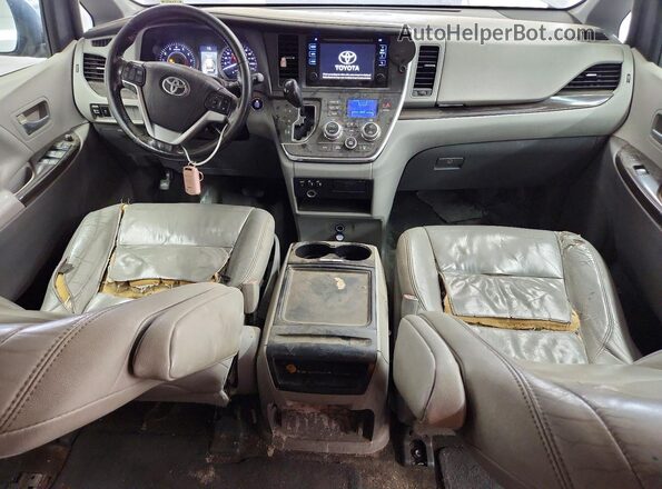 5TDYK3DCXGS692830 2016 TOYOTA SIENNA Бежевый Вид панели приборов