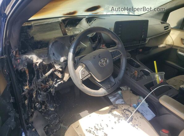 5TDYRKEC0MS053131 2021 TOYOTA SIENNA Blue Առջևի վահանակի տեսք