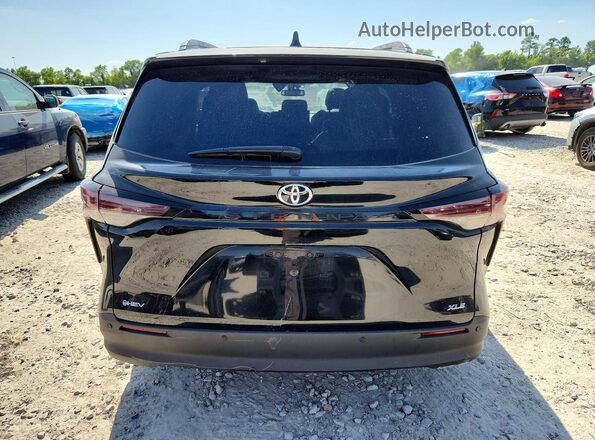 5TDYRKEC0TS293021 2026 TOYOTA SIENNA Black უკანა ხედი