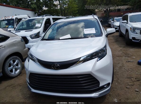 5TDYRKEC0TS313655 2026 TOYOTA SIENNA White Vista del cuadro de instrumentos