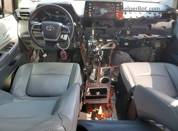 5TDYRKEC1NS087550 2022 TOYOTA SIENNA Maroon Առջևի վահանակի տեսք