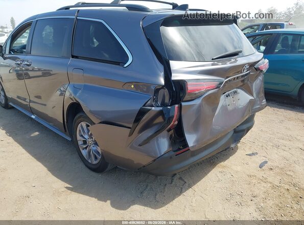 5TDYRKEC2MS013746 2021 TOYOTA SIENNA Gray 