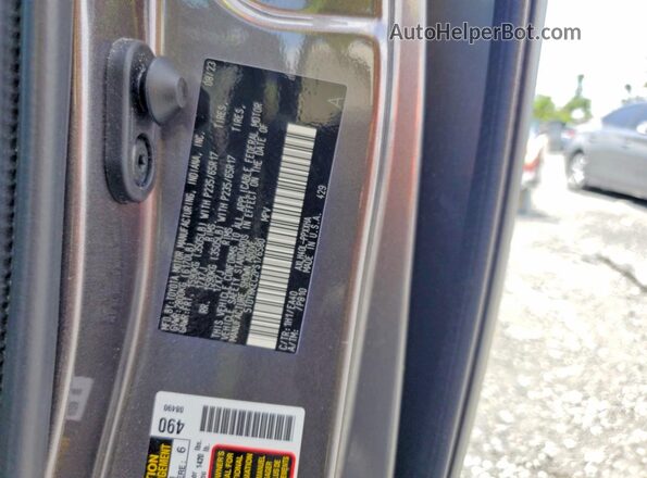 5TDYRKEC2PS176580 2023 TOYOTA SIENNA Silver Widok naklejki z numerem VIN