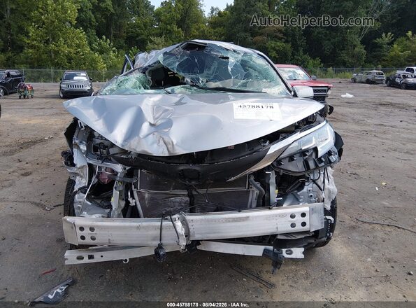 5TDYRKEC3MS040602 2021 TOYOTA SIENNA Silver Դիմացի տեսք