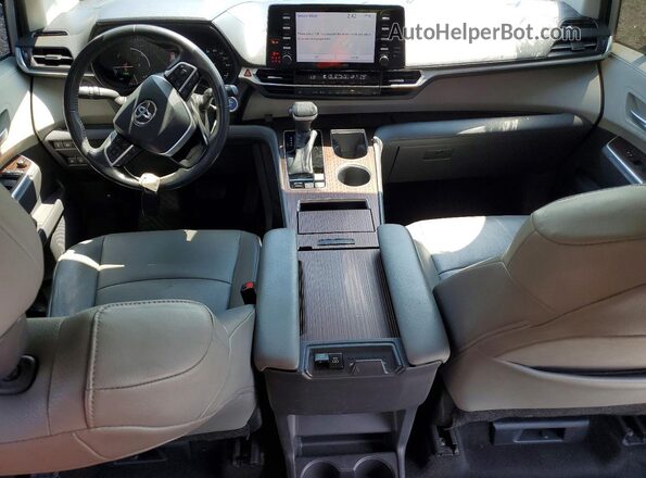 5TDYRKEC3NS092846 2022 TOYOTA SIENNA Silver წინა პანელის ხედი
