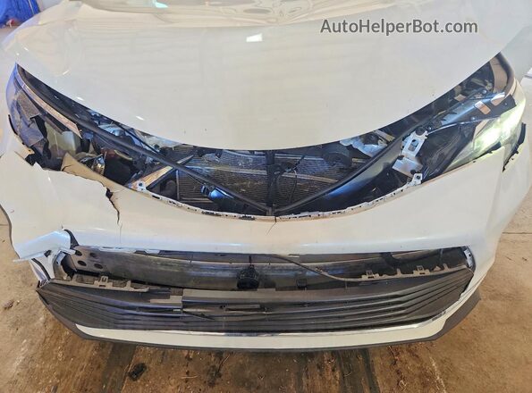 5TDYRKEC3RS207953 2024 TOYOTA SIENNA White Engine compartment view