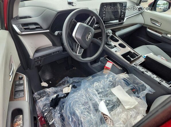 5TDYRKEC4PS161840 2023 TOYOTA SIENNA Красный Вид щитка приборов