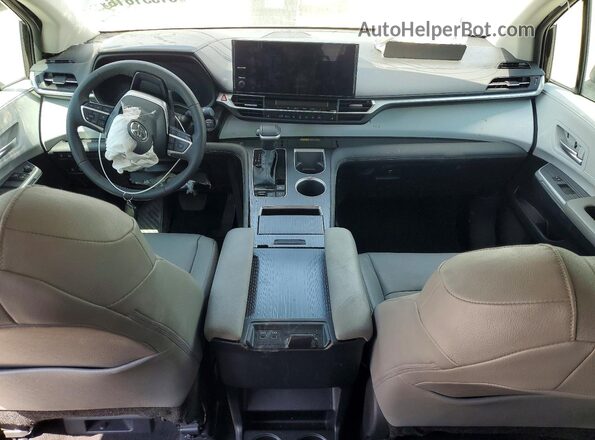 5TDYRKEC4SS244614 2025 TOYOTA SIENNA Black Առջևի վահանակի տեսք