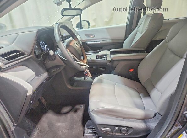 5TDYRKEC4SS259873 2025 TOYOTA SIENNA Gray წინა სალონის ხედი