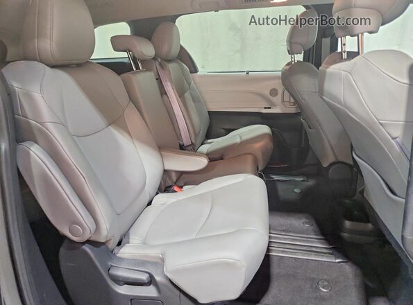5TDYRKEC4SS259873 2025 TOYOTA SIENNA Gray უკანა სალონის ხედი