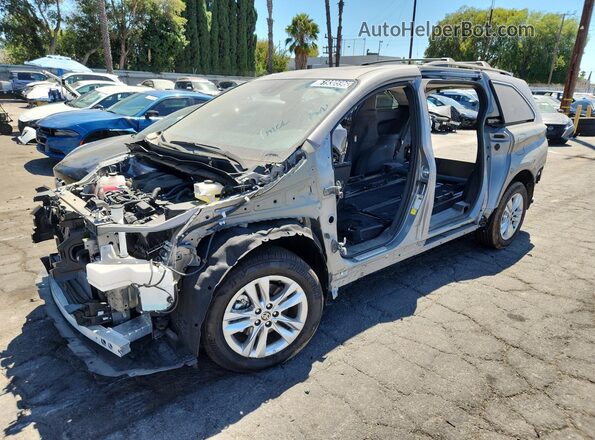 5TDYRKEC4TS297265 2026 TOYOTA SIENNA Gray 
