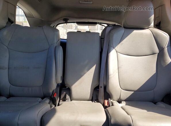 5TDYRKEC5NS126589 2022 TOYOTA SIENNA Blue Vista de los asientos traseros