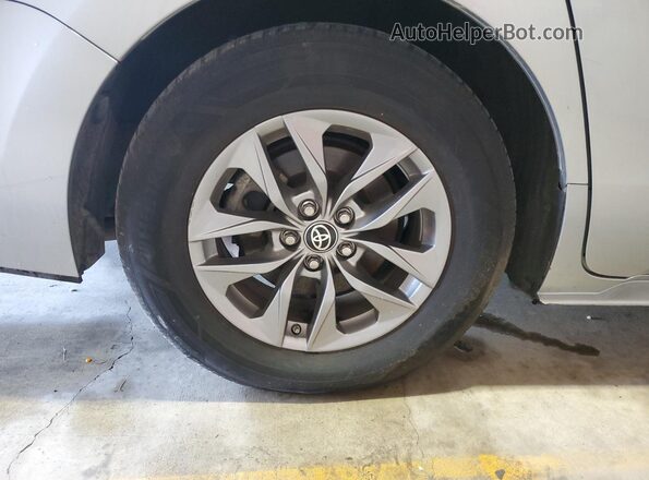 5TDYRKEC5PS156128 2023 TOYOTA SIENNA Silver 