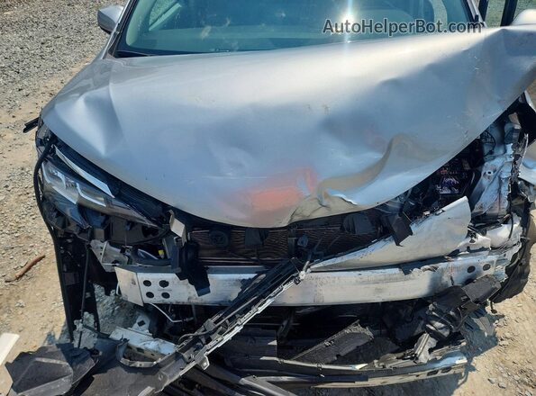 5TDYRKEC5PS178890 2023 TOYOTA SIENNA Silver ძრავის განყოფილების ხედი