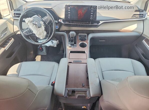 5TDYRKEC5PS178890 2023 TOYOTA SIENNA Silver წინა პანელის ხედი