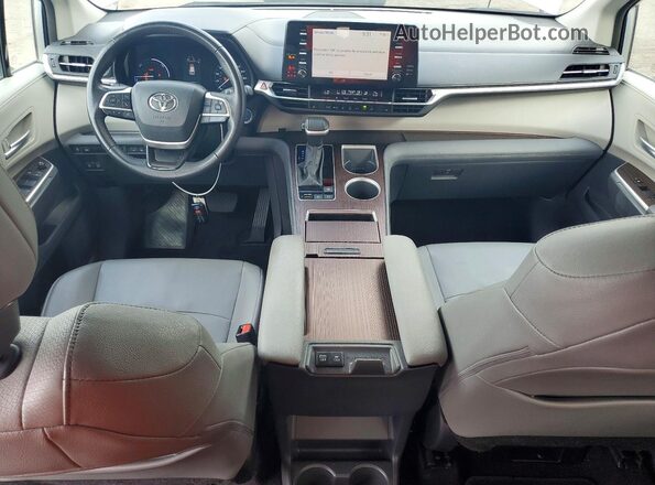 5TDYRKEC5RS198642 2024 TOYOTA SIENNA Silver Առջևի վահանակի տեսք