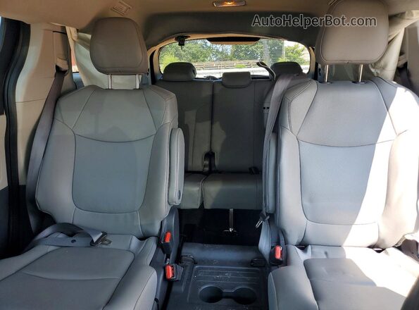 5TDYRKEC6NS101944 2022 TOYOTA SIENNA Серый Вид задних сидений