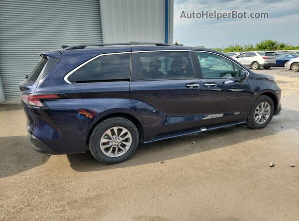 5TDYRKEC6RS206070 2024 TOYOTA SIENNA Blue 