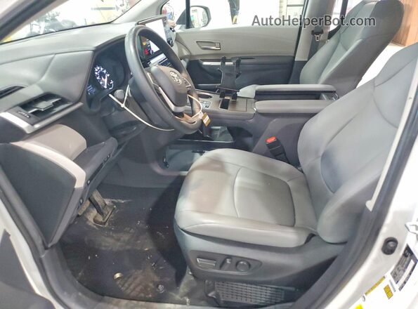 5TDYRKEC8RS217474 2024 TOYOTA SIENNA White Սալոնի դիմացի տեսք