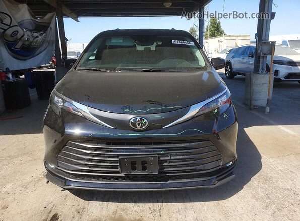 5TDYRKEC8TS324953 2026 TOYOTA SIENNA Black Vista frontal