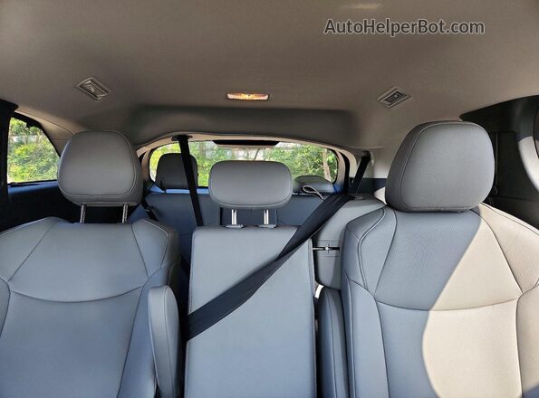 5TDYRKEC8TS327383 2026 TOYOTA SIENNA Blue 