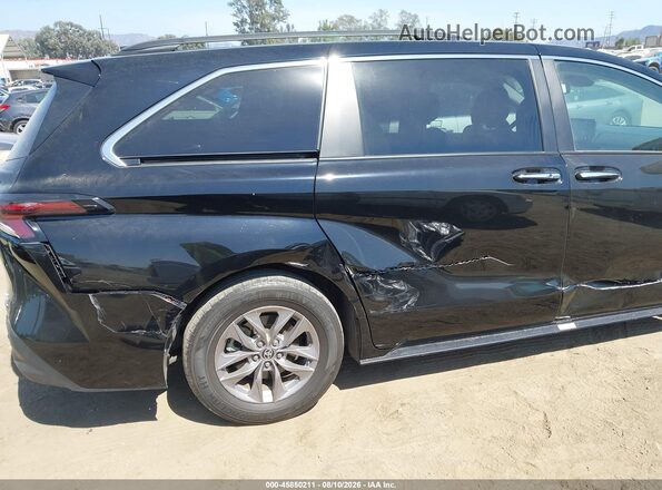 5TDYRKEC9PS174065 2023 TOYOTA SIENNA Black Widok z przodu