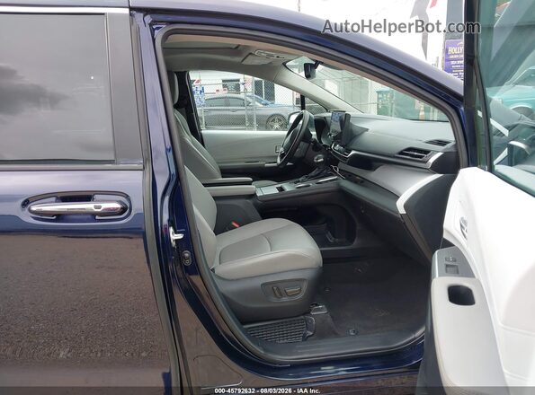5TDYRKECXSS245380 2025 TOYOTA SIENNA Blue Вид салону спереду