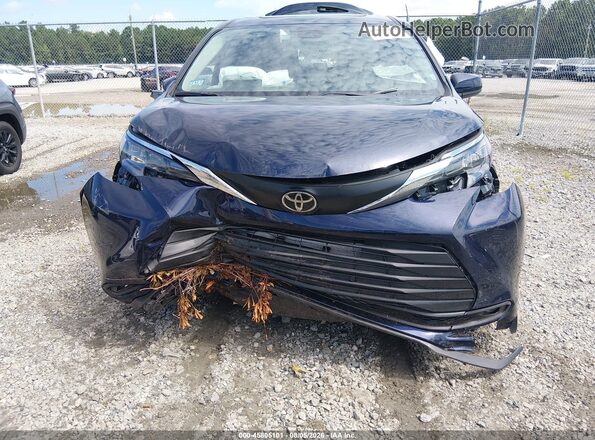 5TDYRKECXTS293673 2026 TOYOTA SIENNA Blue Rear interior view