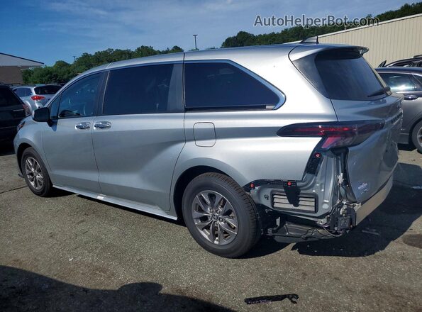 5TDYSKFC1PS100142 2023 TOYOTA SIENNA Silver Trasero izquierdo