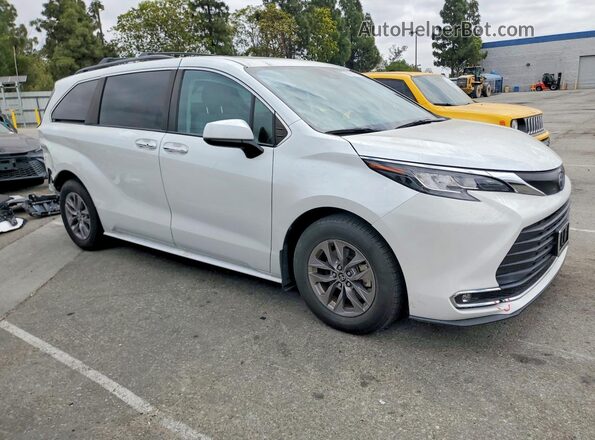 5TDYSKFC7PS076316 2023 TOYOTA SIENNA White Przód prawy