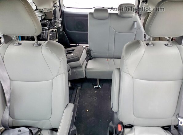 5TDYSKFC7PS076316 2023 TOYOTA SIENNA White Widok tylnych siedzeń