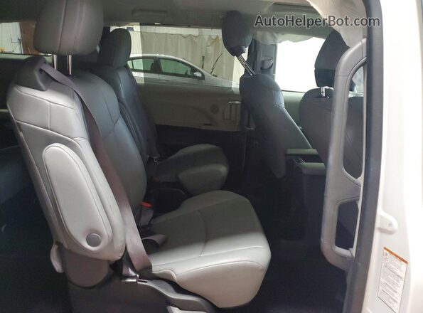 5TDYSKFC7PS079216 2023 TOYOTA SIENNA White Вид задньої частини салону