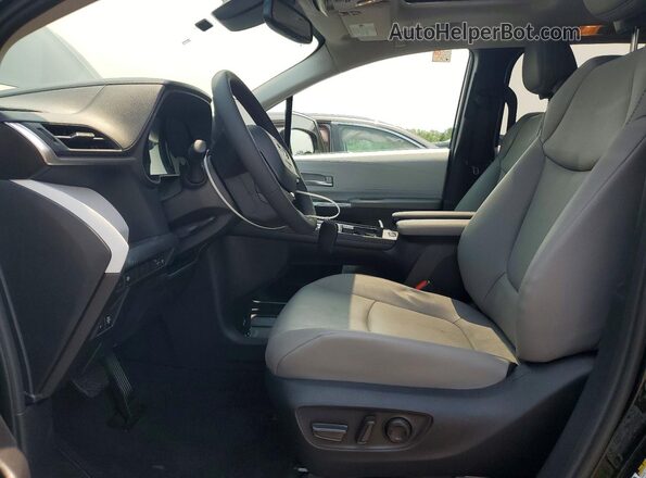 5TDYSKFCXTS261583 2026 TOYOTA SIENNA Black Vista interior delantera