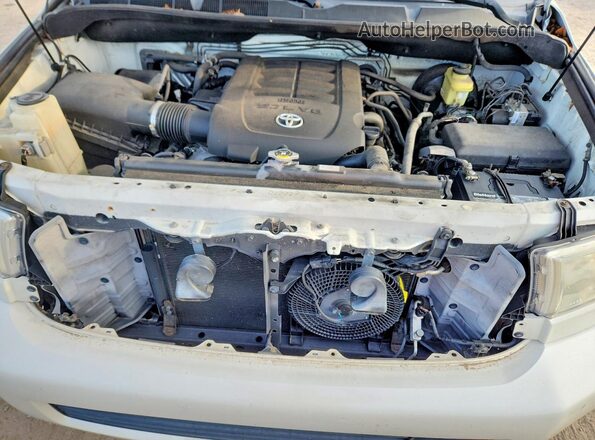 5TDYY5G1XHS066703 2017 TOYOTA SEQUOIA White Widok komory silnika