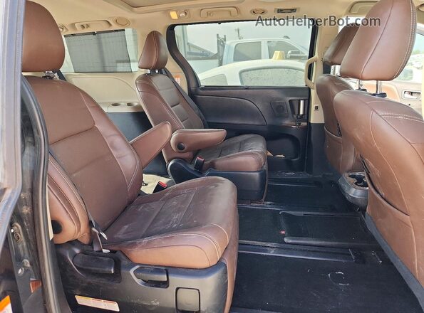 5TDYZ3DC0HS779455 2017 TOYOTA SIENNA Черный Вид задних сидений