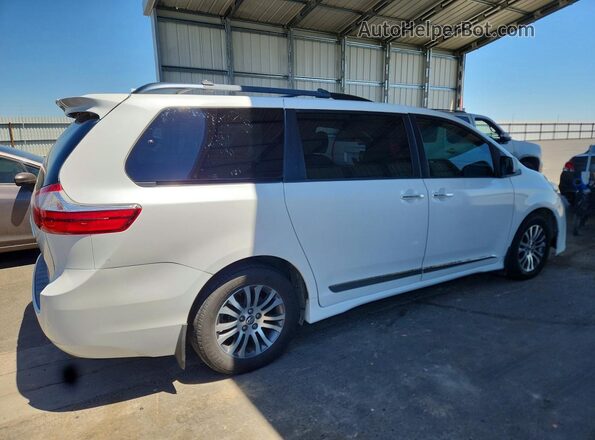 5TDYZ3DC0JS932776 2018 TOYOTA SIENNA White Rear right