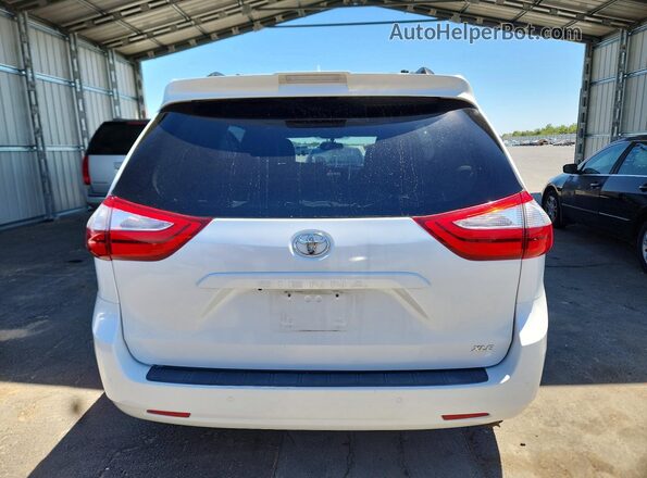 5TDYZ3DC0JS932776 2018 TOYOTA SIENNA White Rear view