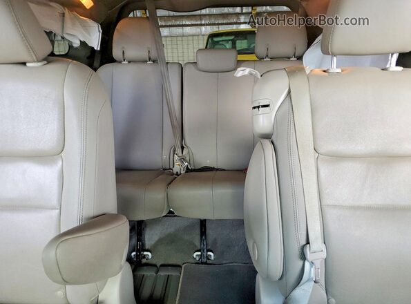 5TDYZ3DC0LS055080 2020 TOYOTA SIENNA White Հետևի նստատեղերի տեսք